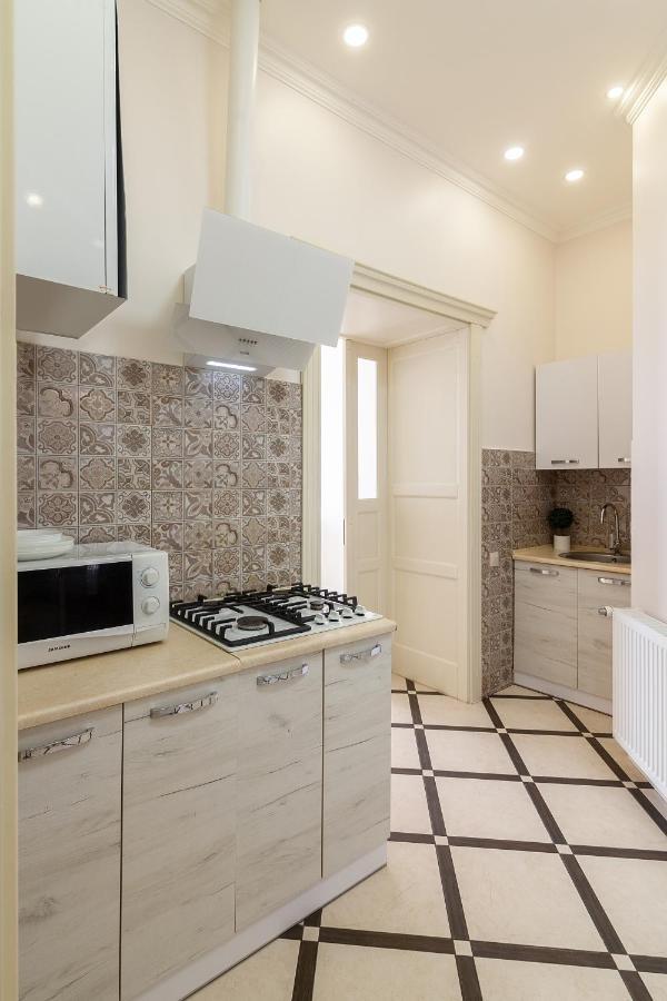 Avangard Saint Teodora III Apart Λβιβ Εξωτερικό φωτογραφία
