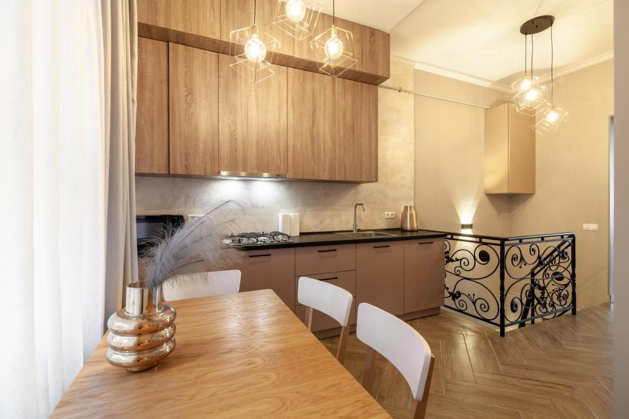 Avangard Saint Teodora III Apart Λβιβ Εξωτερικό φωτογραφία